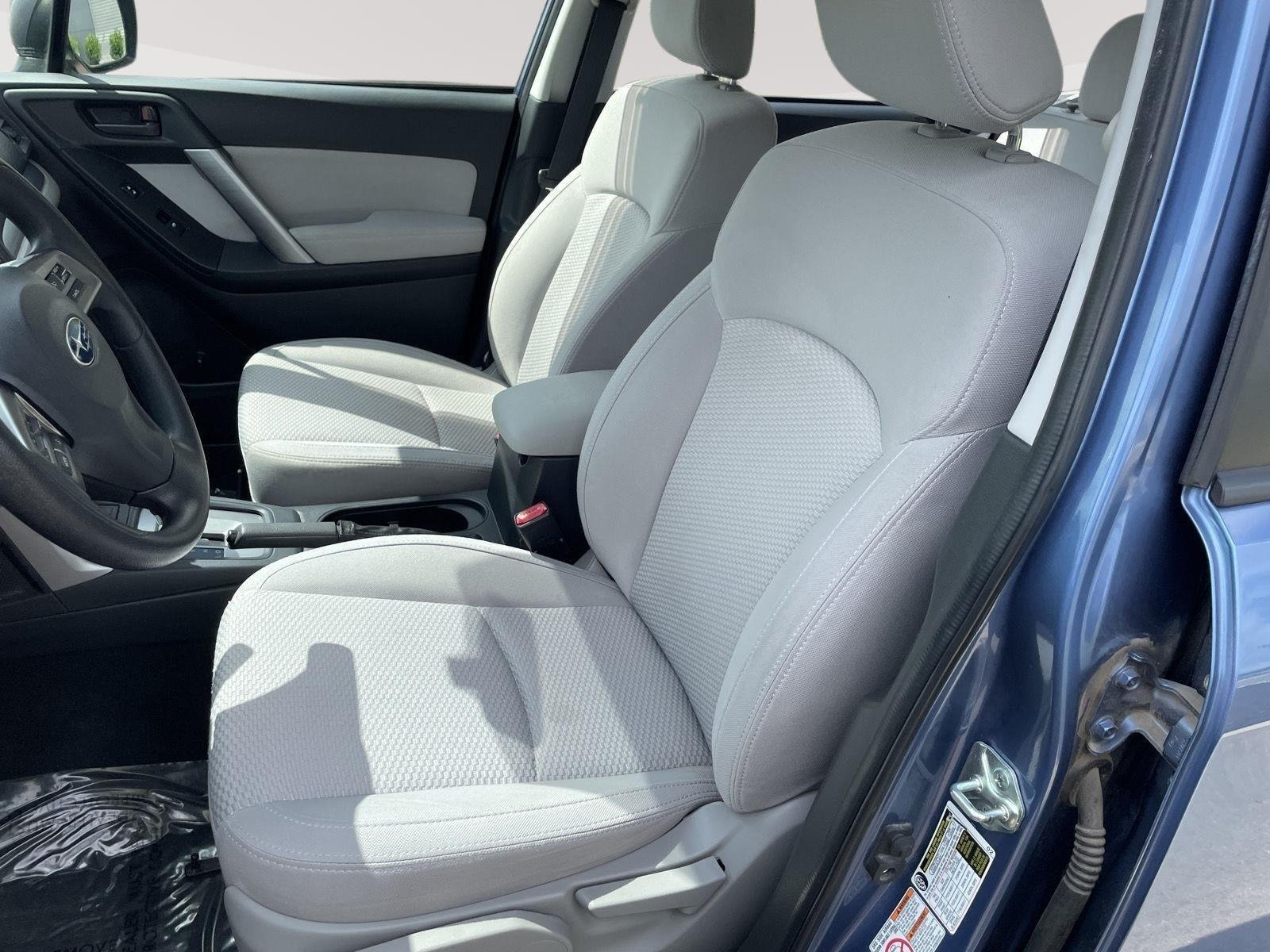 Used 2015 Quartz Blue Pearl Subaru 2.5i image 12