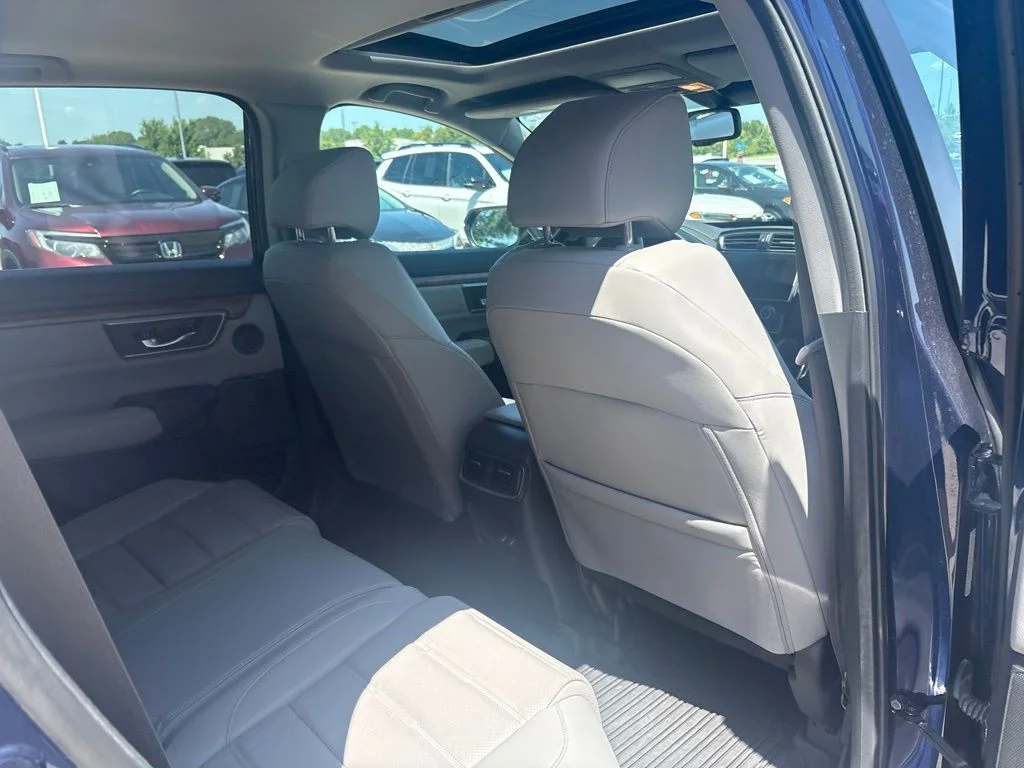 Used 2017 Blue Honda Touring FWD image 31