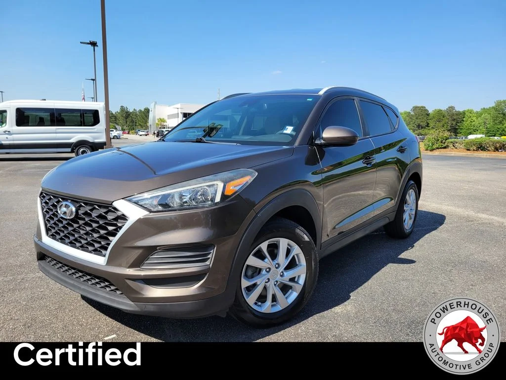Used 2019 Green Hyundai Value image 1