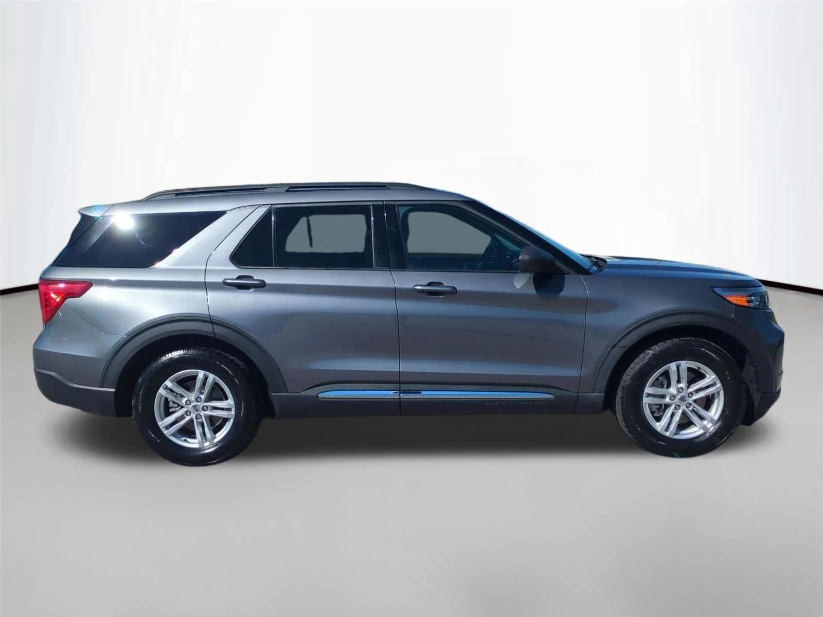 Used 2024 Carbonized Gray Ford XLT image 6