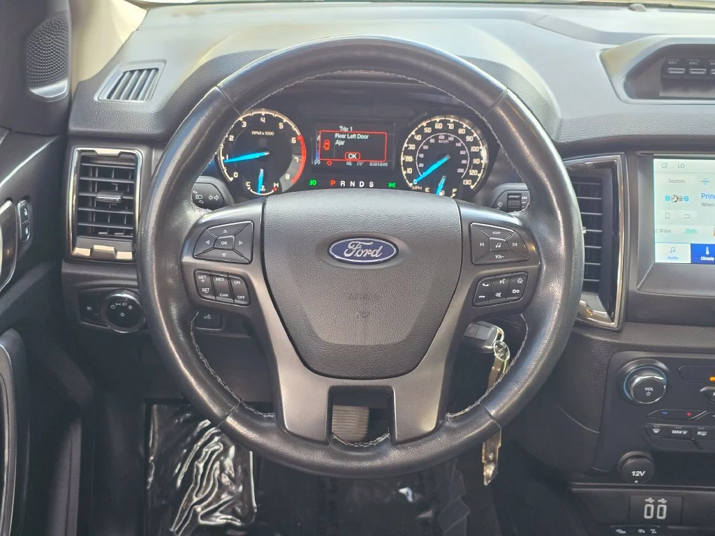 Used 2023 Green Ford XLT image 8