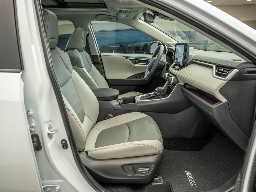 Used 2025 Pearl Toyota Limited image 42
