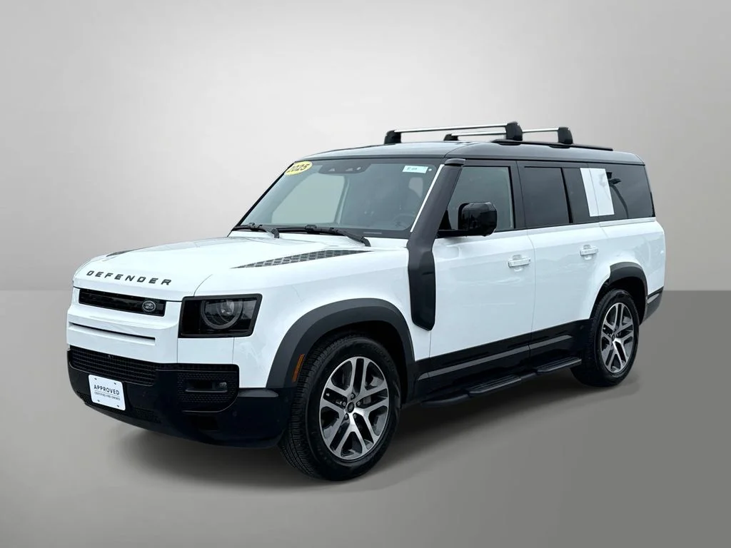 2025 Land Rover Defender 130 X-Dynamic SE P400's photo