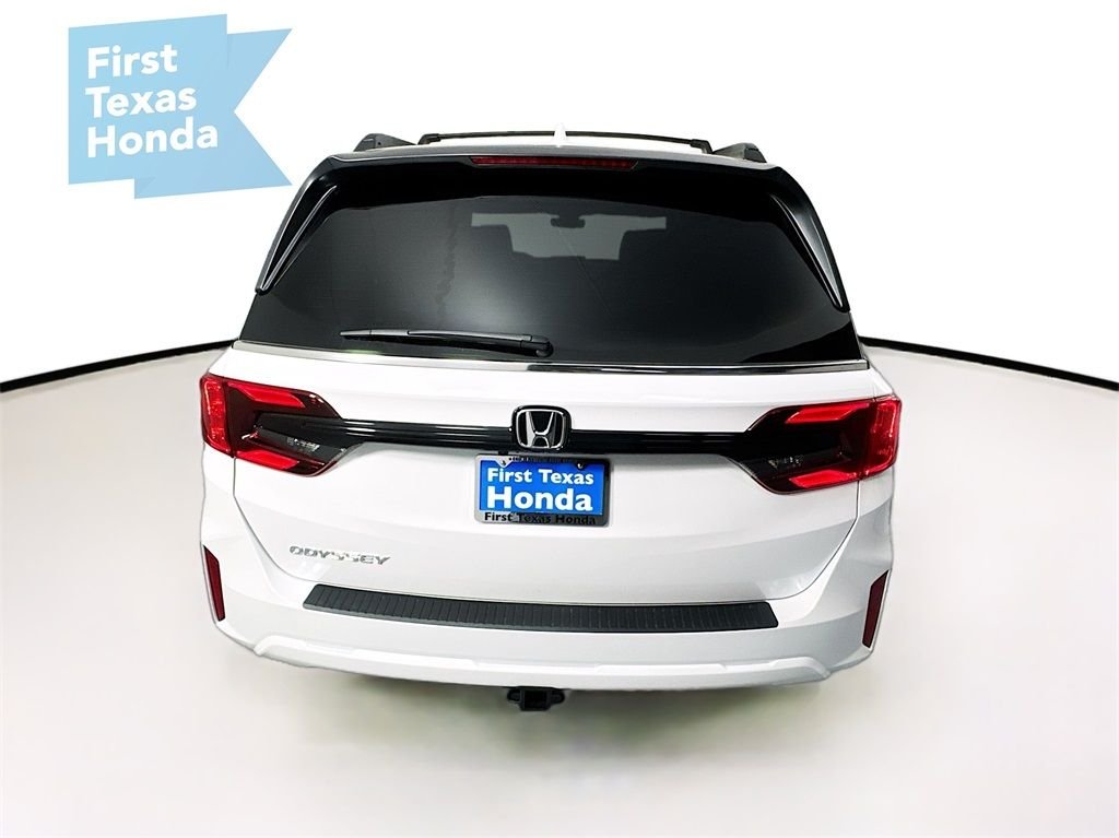 New 2026 Platinum White Pearl Honda EX-L image 7