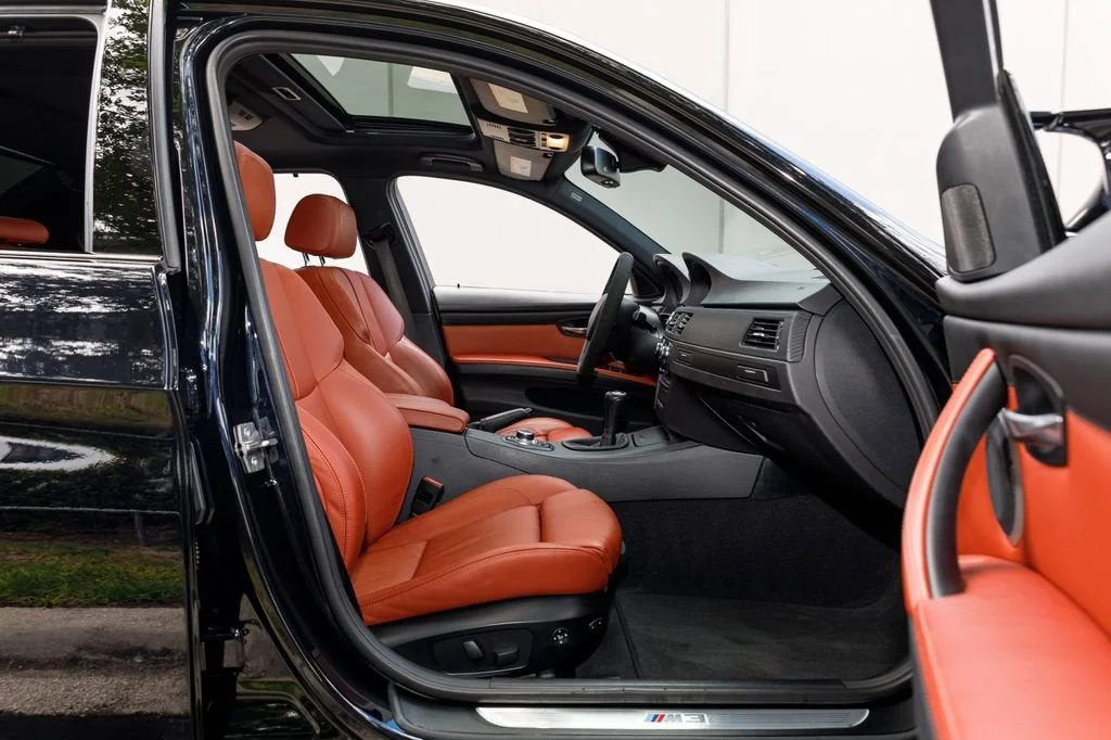 Used 2011 Jerez Black Metallic BMW  image 18