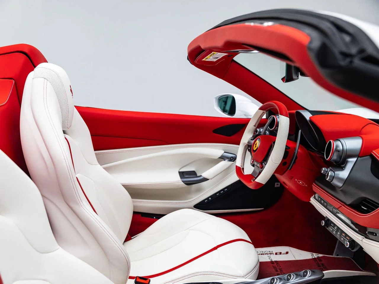 Used 2022 Bianco Cervino - Extra Campionario Ferrari Spider image 48