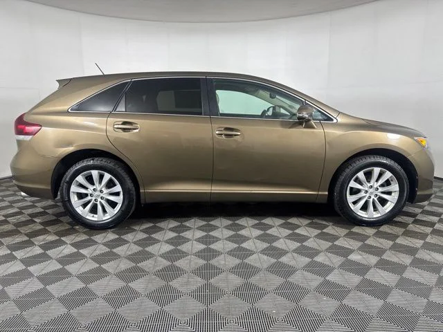 Used 2014 Gold Toyota LE image 2