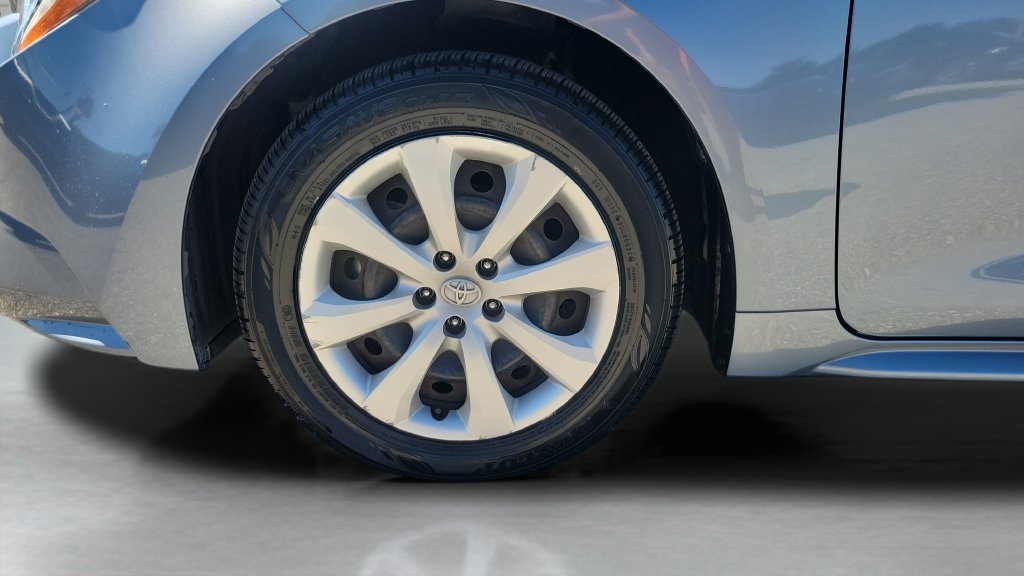 Certified Used 2023  Toyota LE image 25