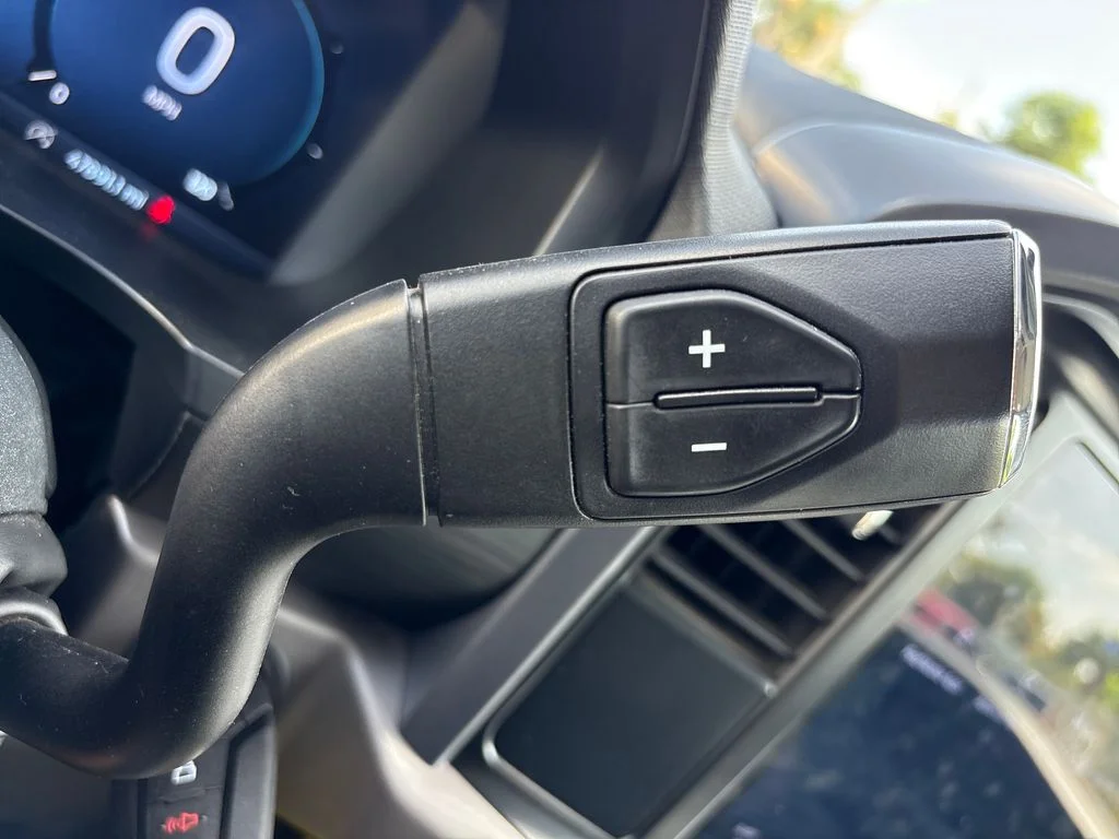 Certified Used 2025 Gray Ford XLT image 28