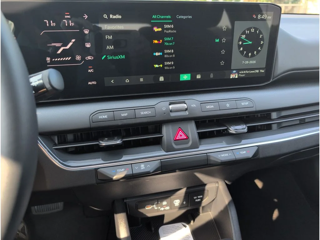 New 2026 Snow White Pearl Kia EX image 13