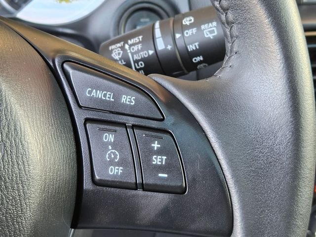 Used 2014 White Mazda Grand Touring image 16