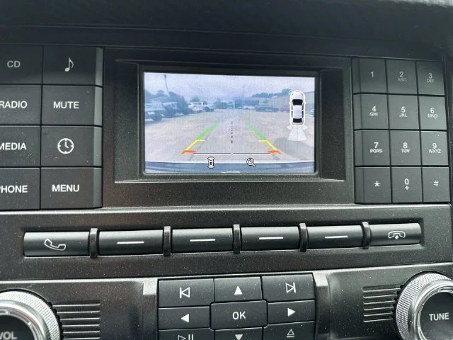 Used 2016 White Ford V6 image 18