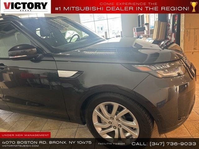 Used 2018 Gray Land Rover HSE image 9