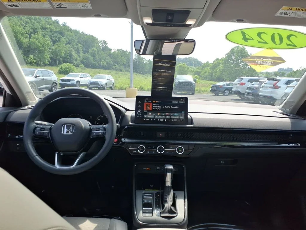 Used 2024 White Honda EX-L image 25