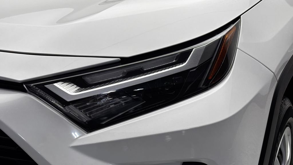 Used 2024 White Toyota LE image 3