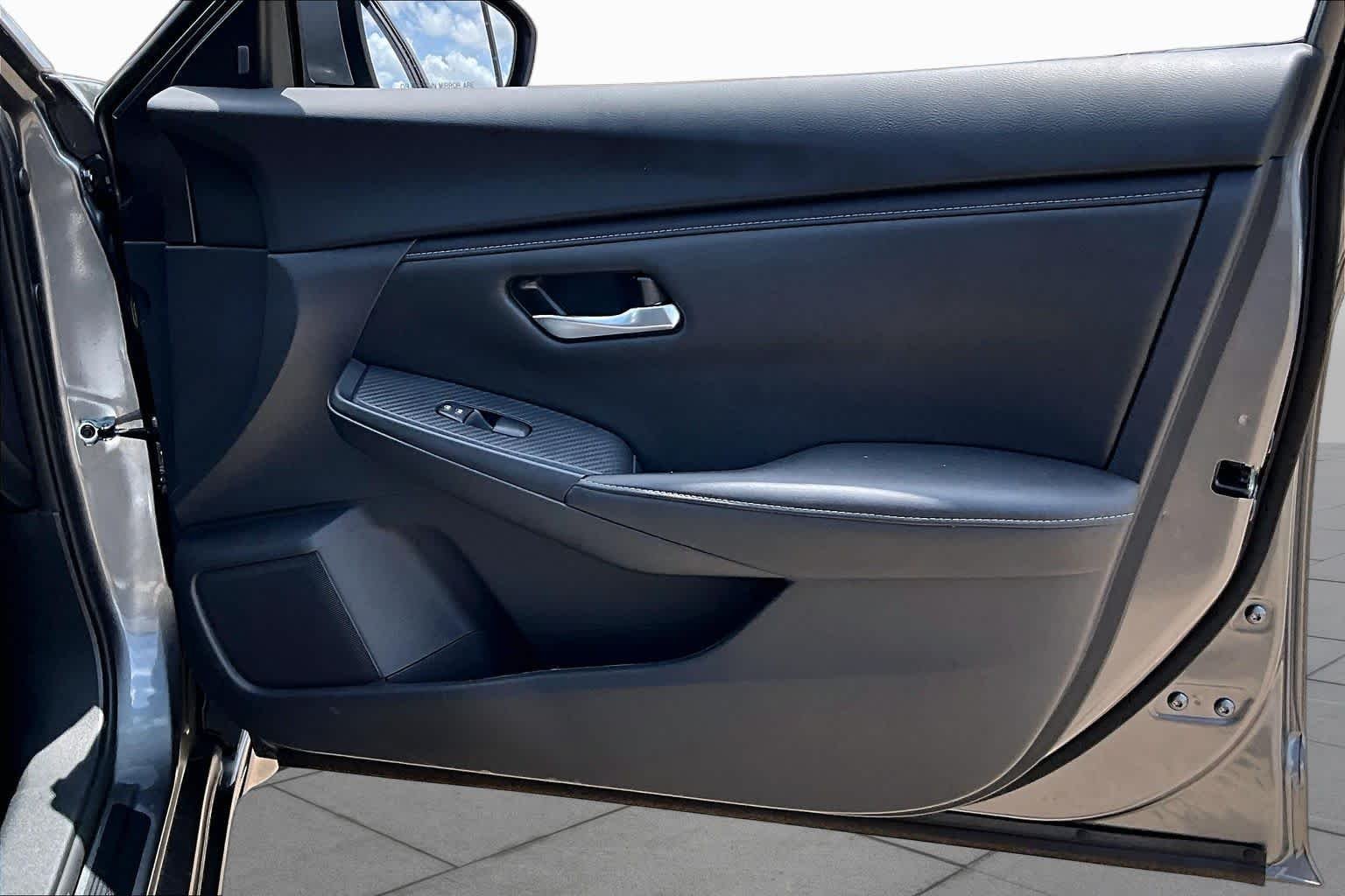 Used 2025 Gun Metallic Nissan SV image 21