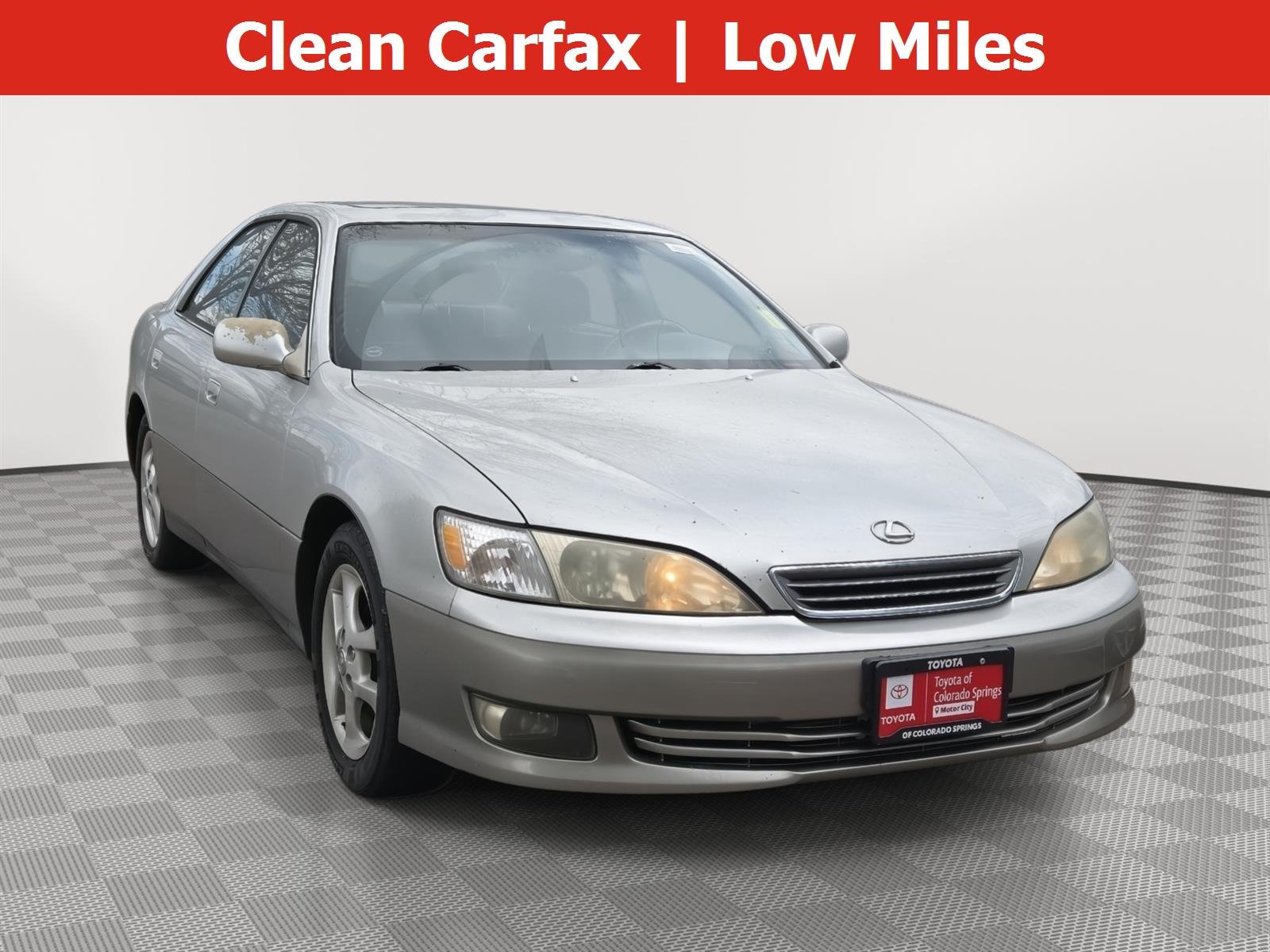 2001 Lexus ES 350 300's photo