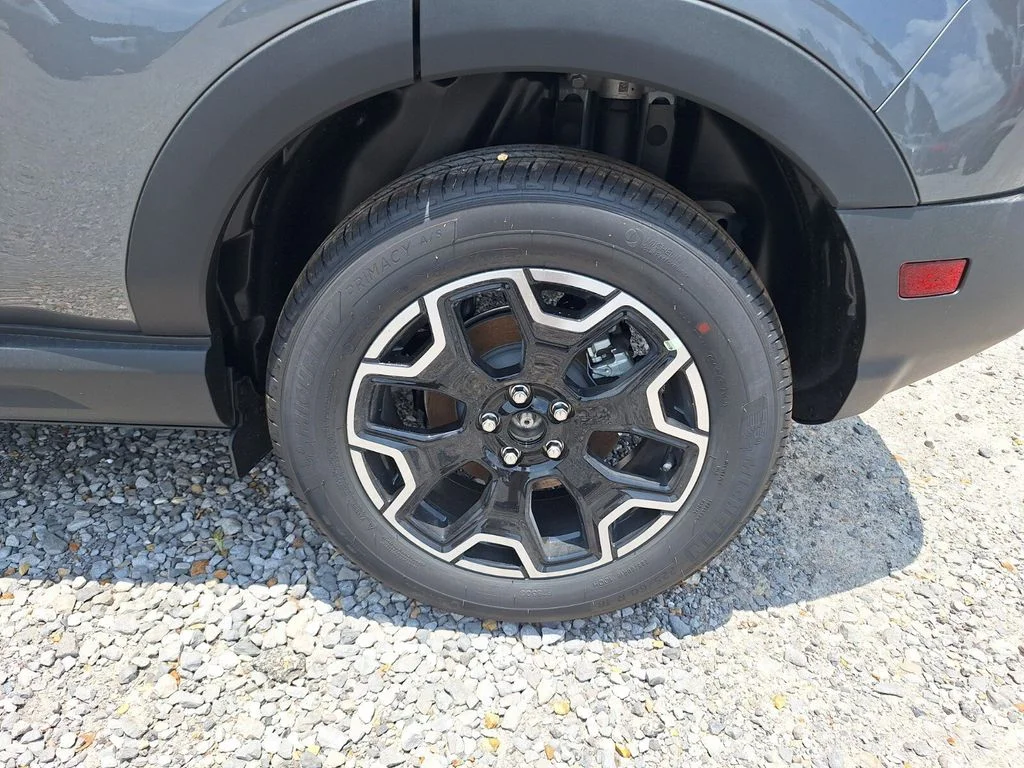 New 2026 Carbonized Gray Metallic Ford Outer Banks® image 20