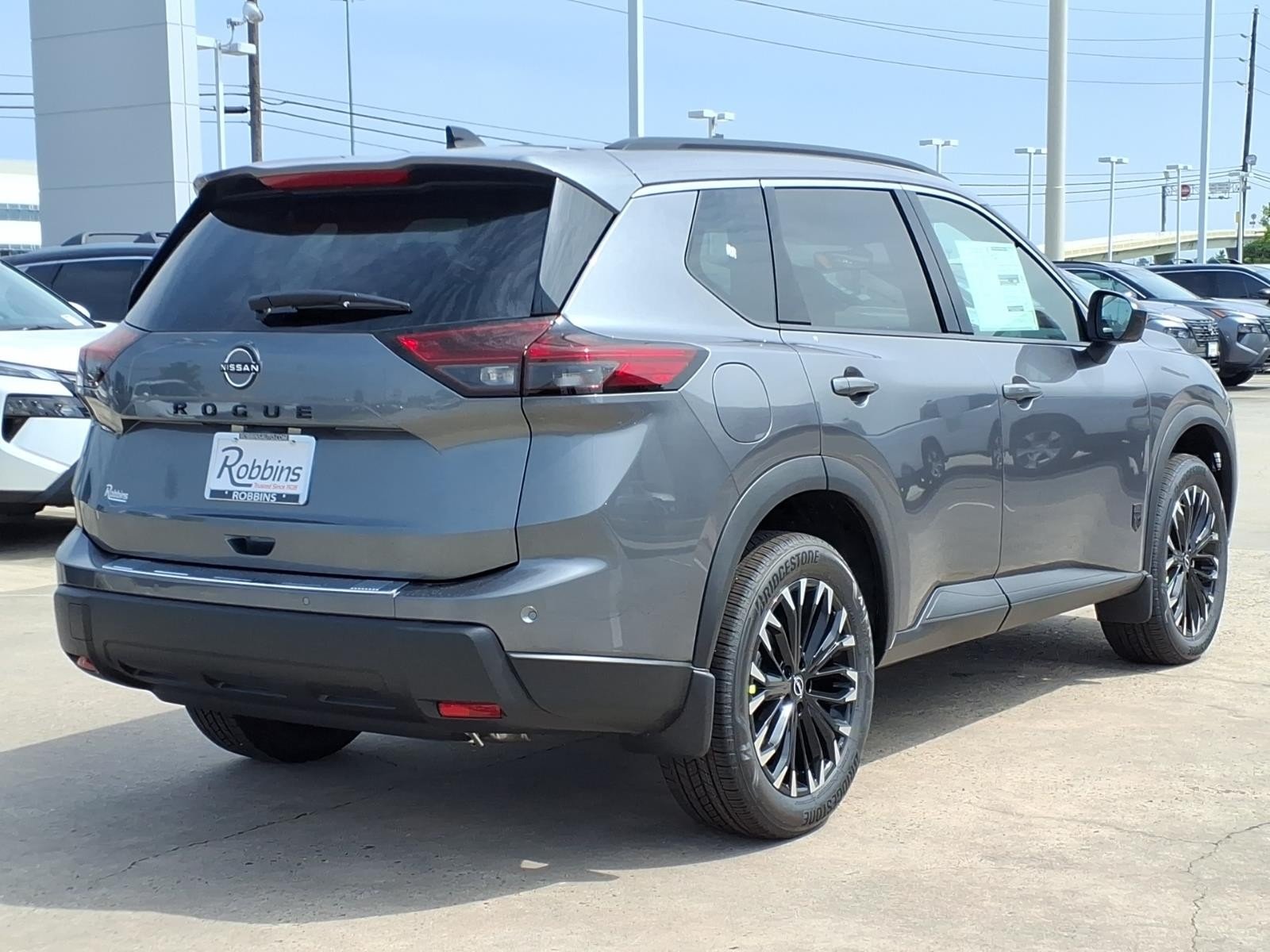 2026 Nissan Rogue Dark Armor™ Gray at Robbins Nissan