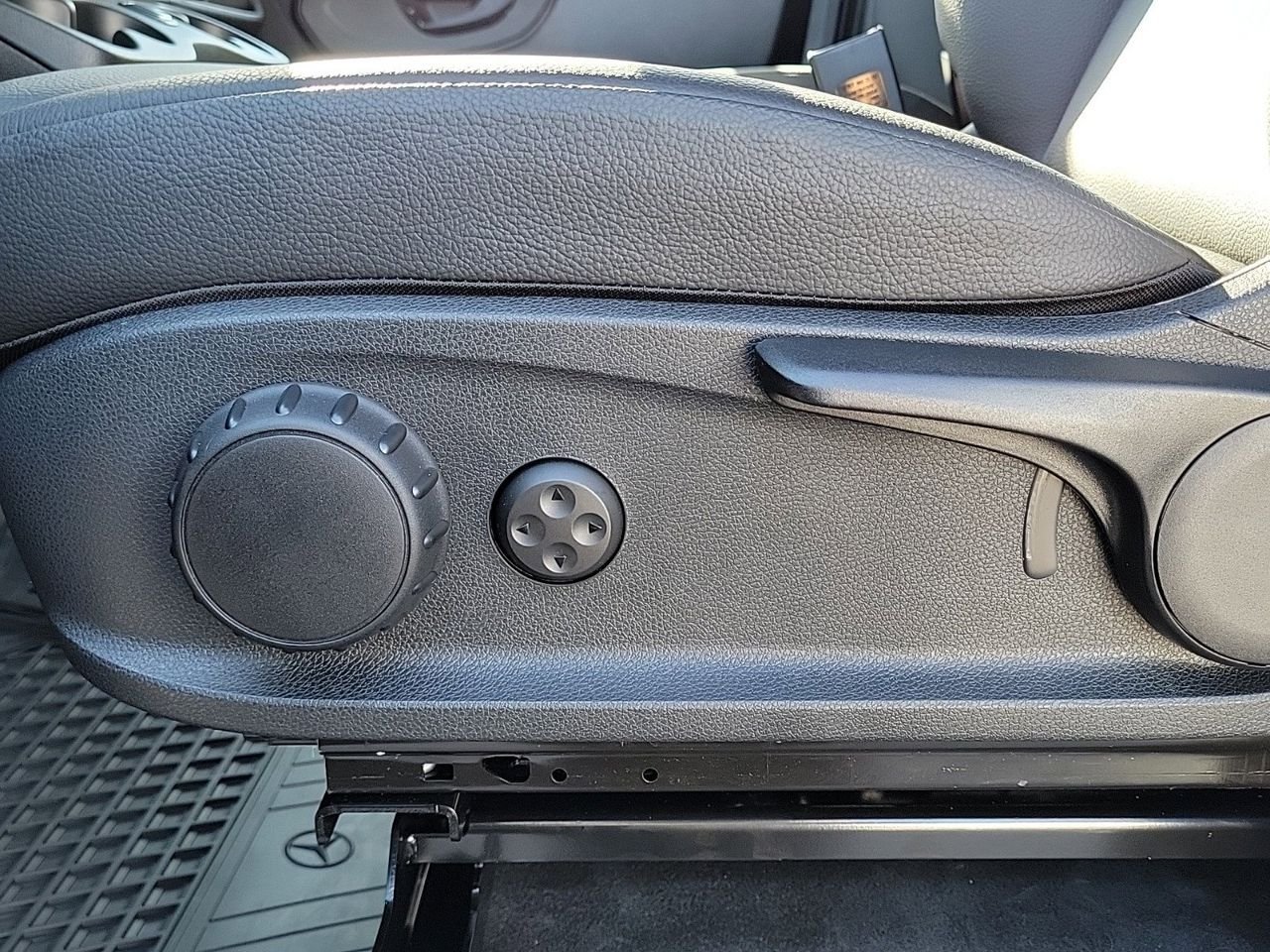 2025 Mercedes-Benz Sprinter Cargo Van Base - Photo 17