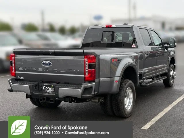 New 2026 Carbonized Gray Metallic Ford XLT image 14