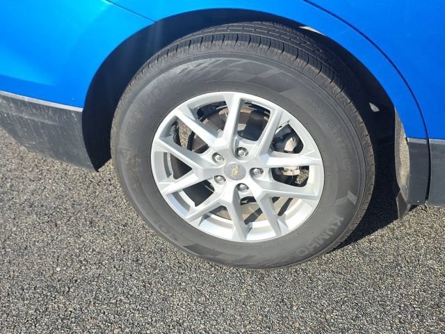 Used 2024 Riptide Blue Metallic Chevrolet LT image 5