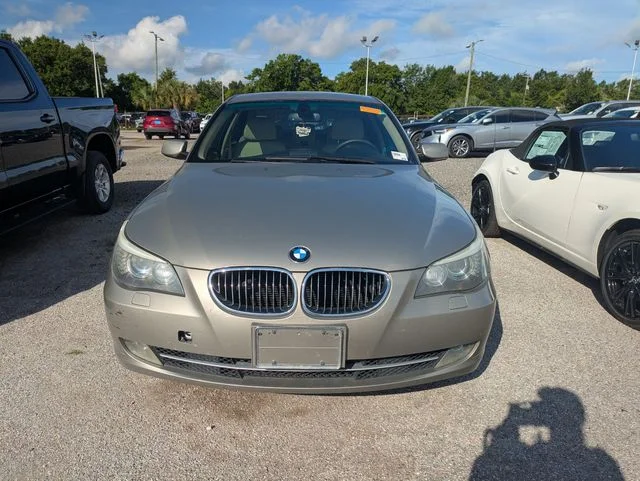 Used 2008 Silver BMW 528i image 4