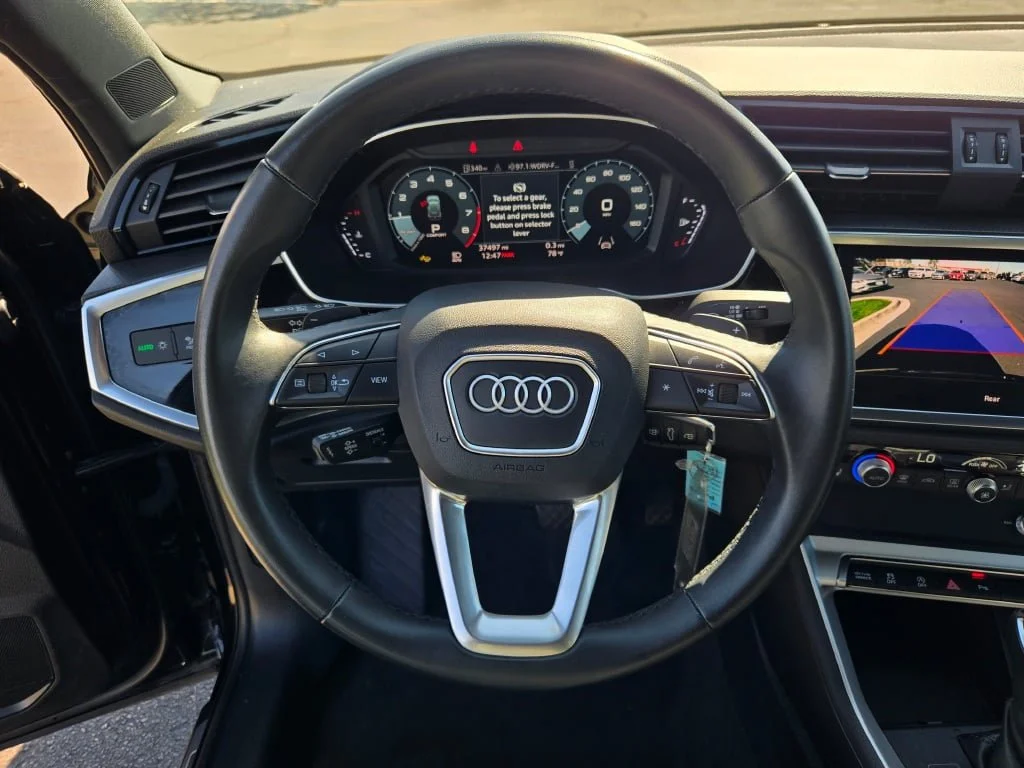 Certified Used 2025  Audi Premium S Line quattro image 34