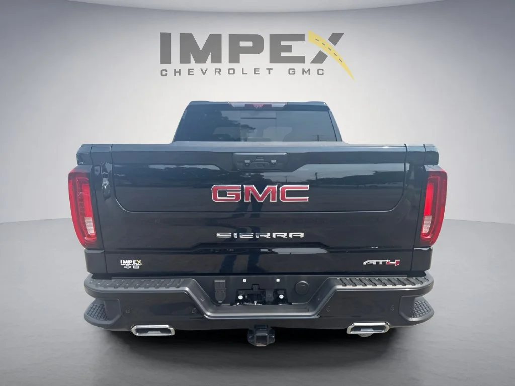 Used 2025 Onyx Black GMC AT4 image 4
