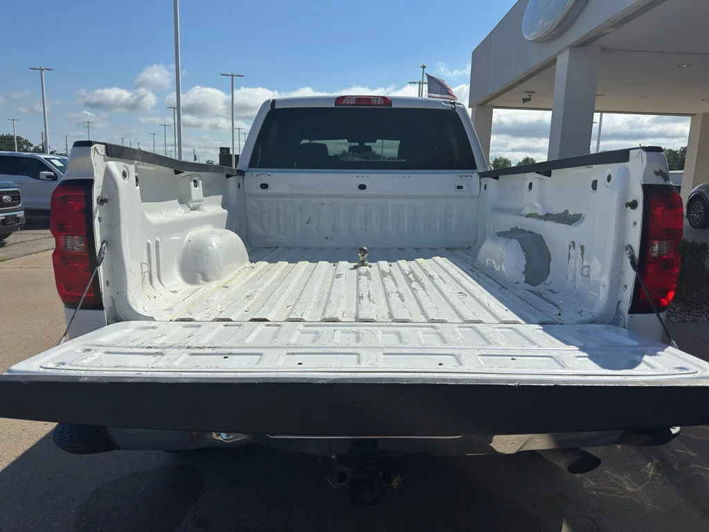 Used 2016 Summit White Chevrolet LT image 7