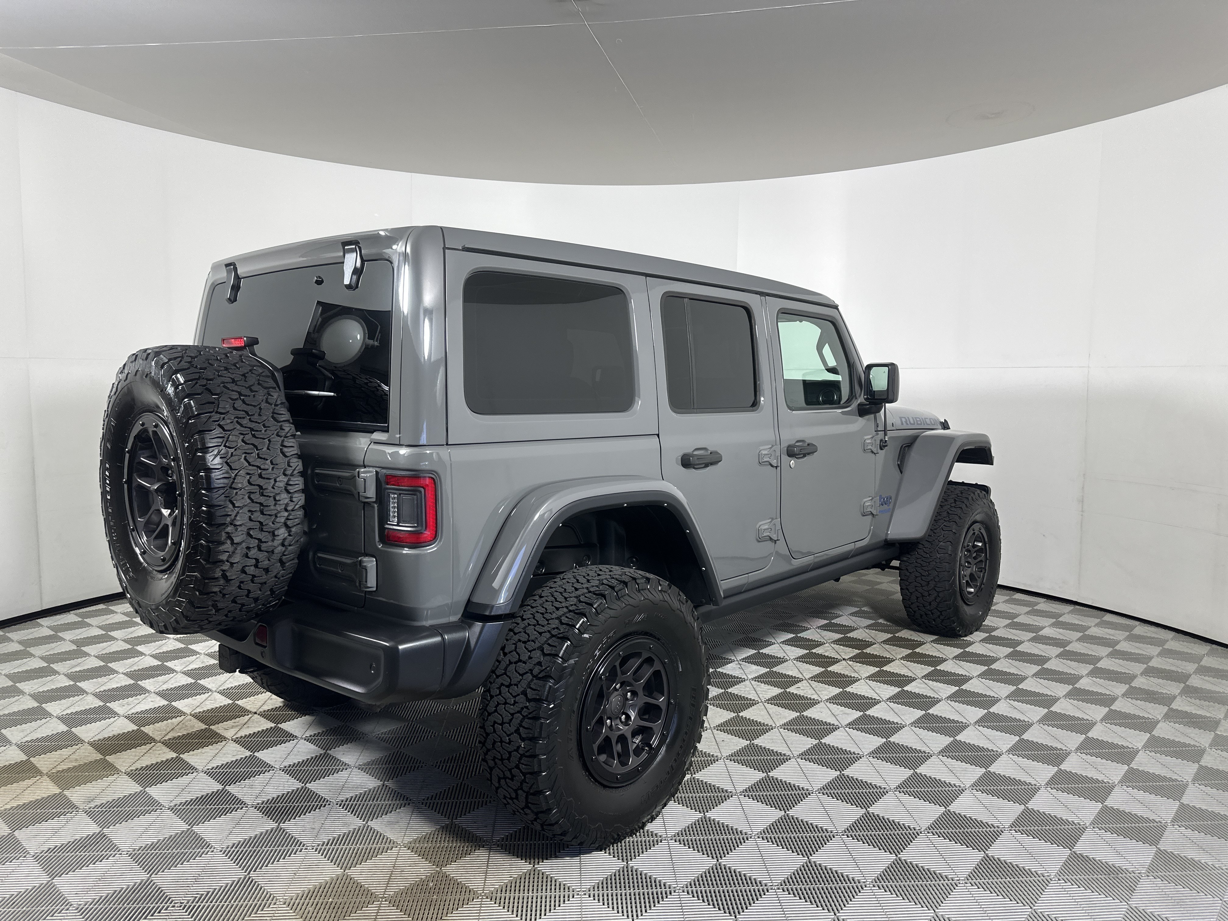 Certified Used 2022 Sting-Gray Clearcoat Jeep Unlimited Rubicon image 7