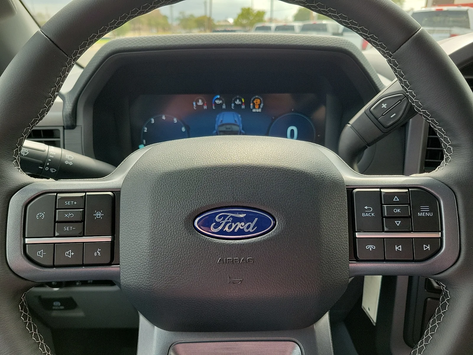New 2026 Oxford White Ford XLT image 17