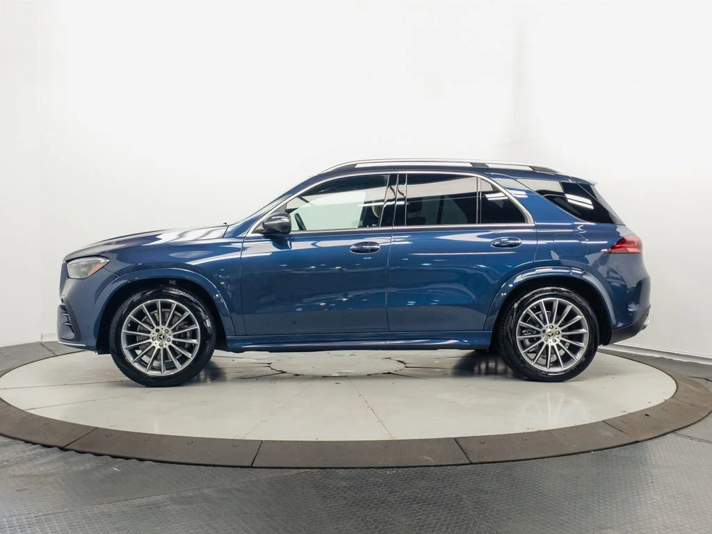 Used 2025 Twilight Blue Metallic Mercedes-Benz GLE 450e image 4