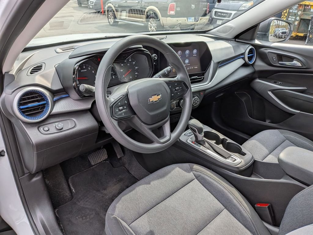 Used 2024 White Chevrolet LS image 12