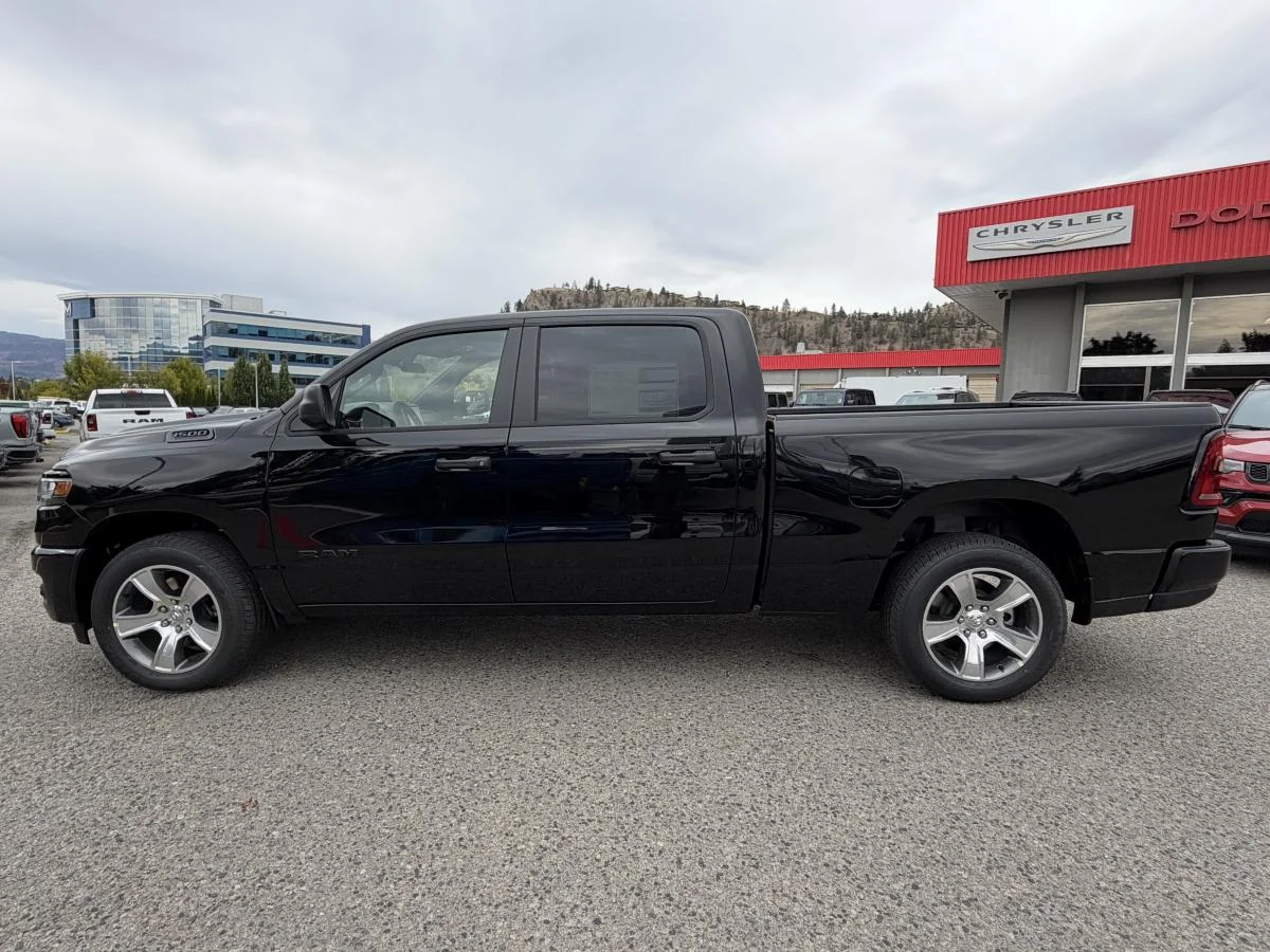 New 2027 Black RAM Express image 3