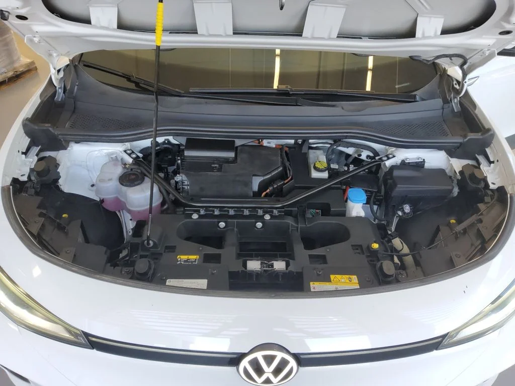 Used 2021  Volkswagen Pro S image 21