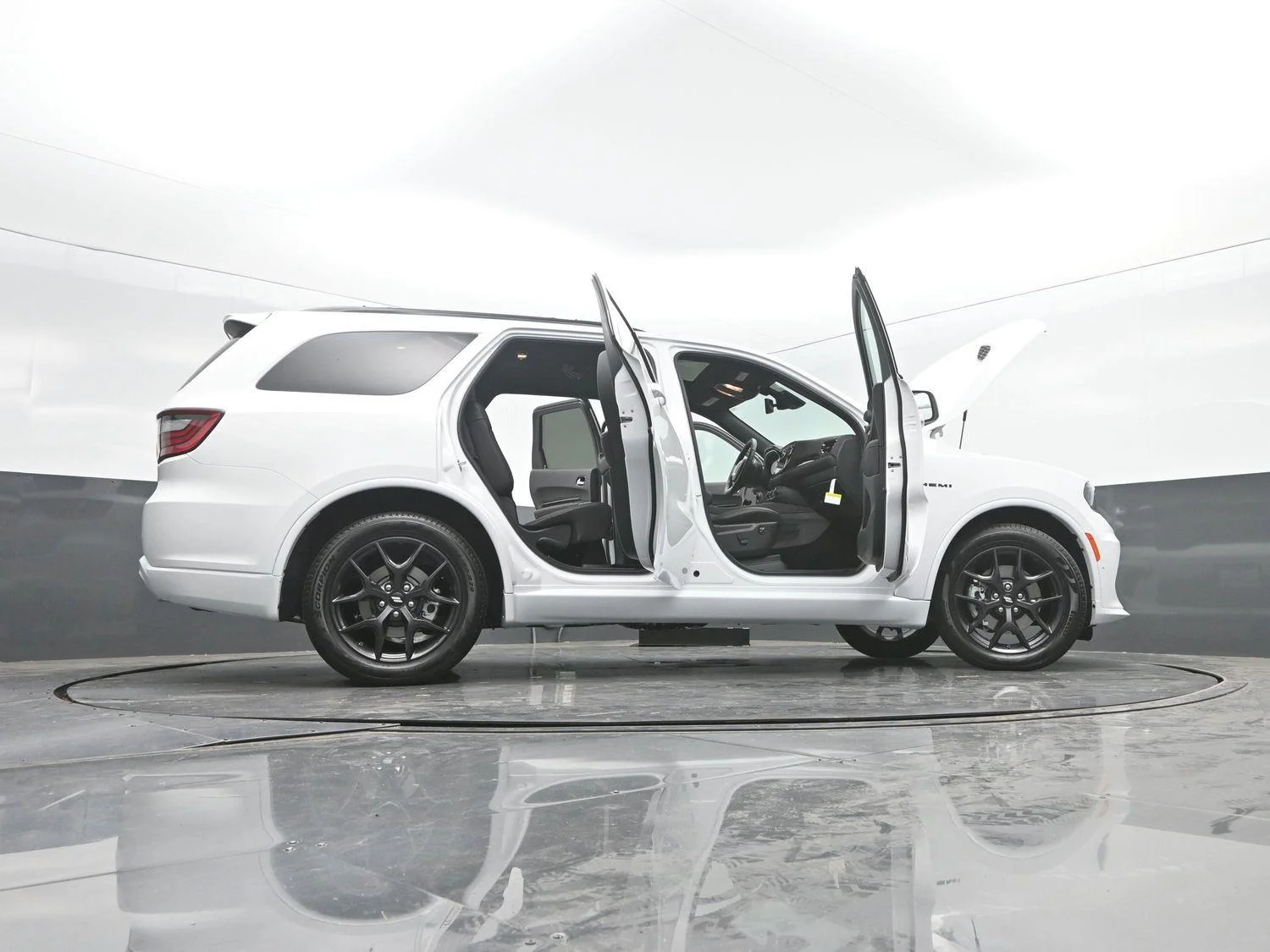 New 2026 White Knuckle Clear-Coat Exterior Paint Dodge GT Plus HEMI V8 image 54