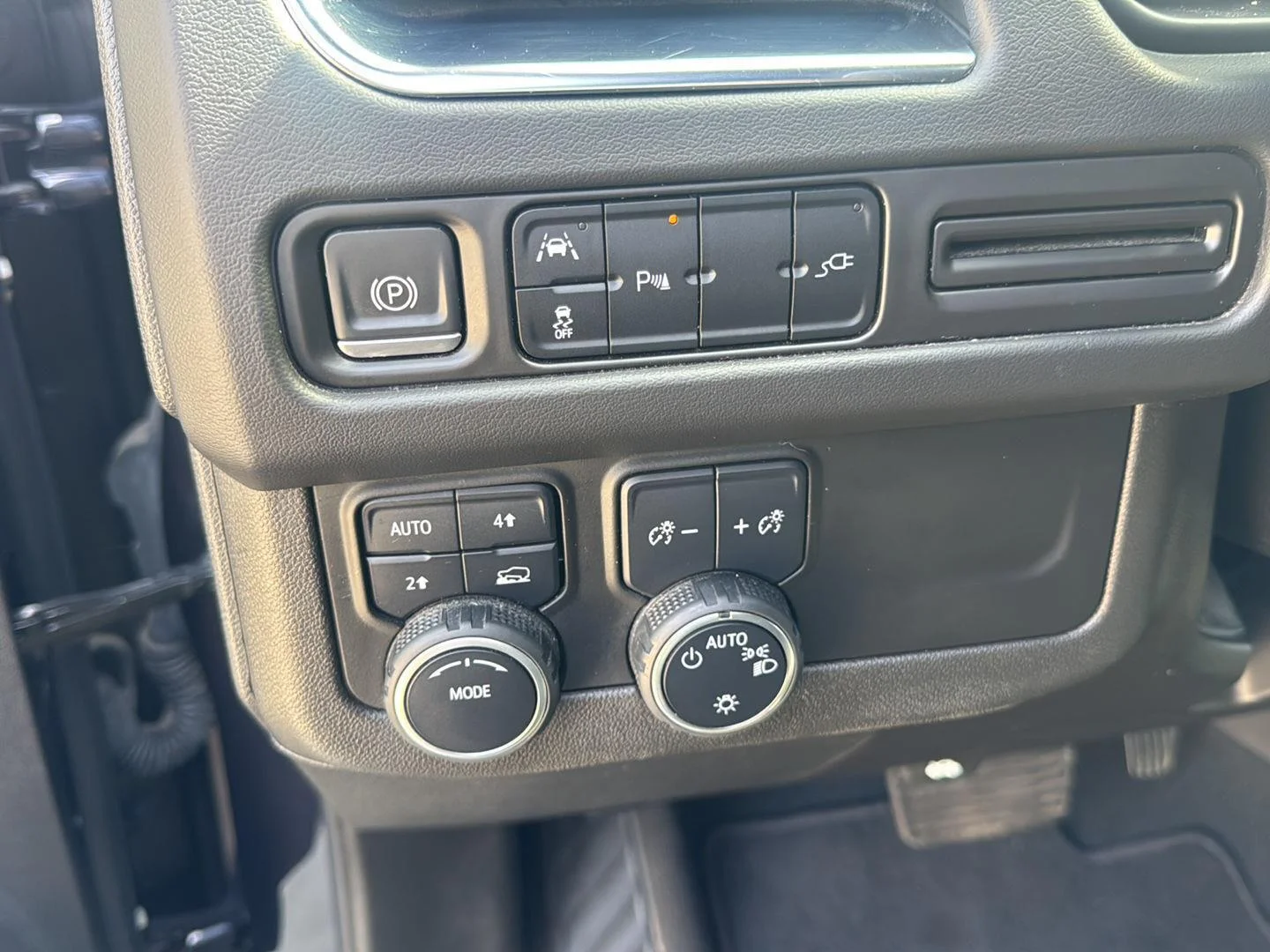 2022 Chevrolet Tahoe LS - Photo 19