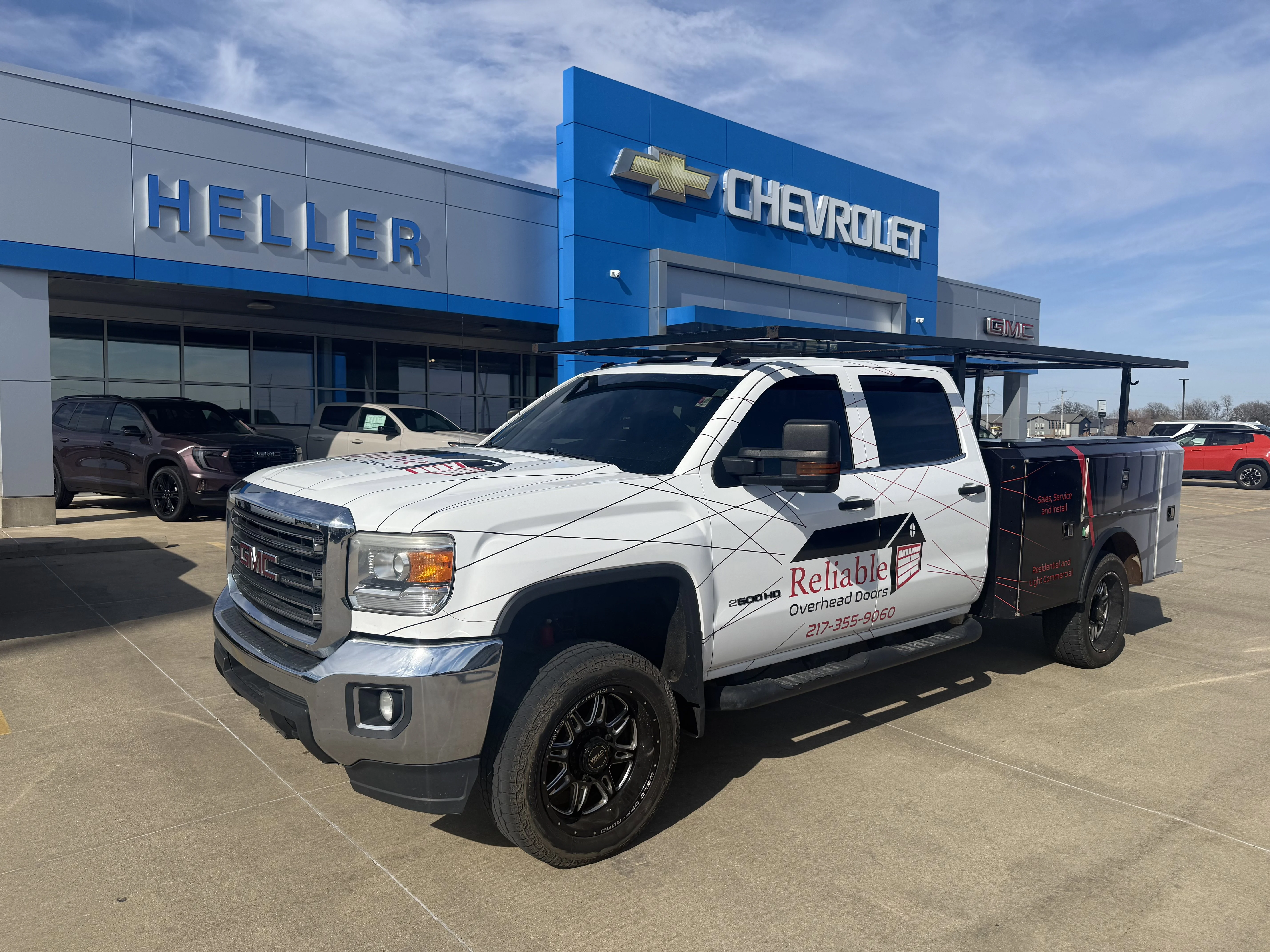 Used 2015 SUMMIT WHITE GMC SLE image 3