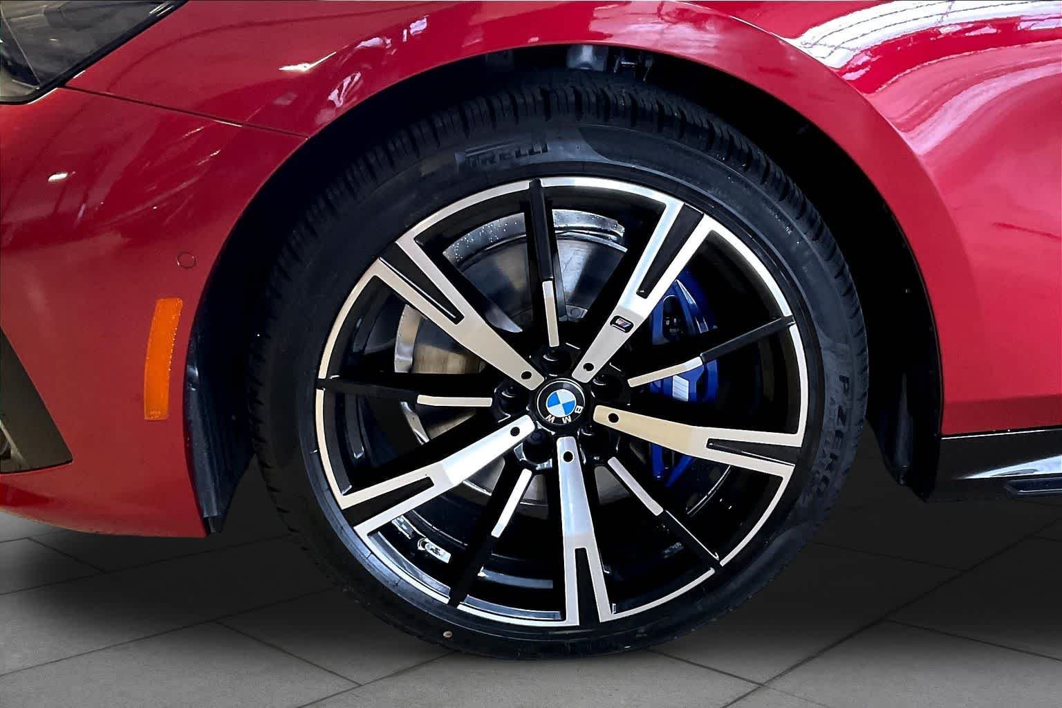 New 2026 Vegas Red Metallic BMW 530i xDrive image 11