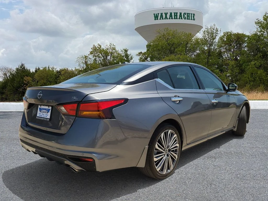 Used 2025 Gray Nissan 2.5 SL image 5