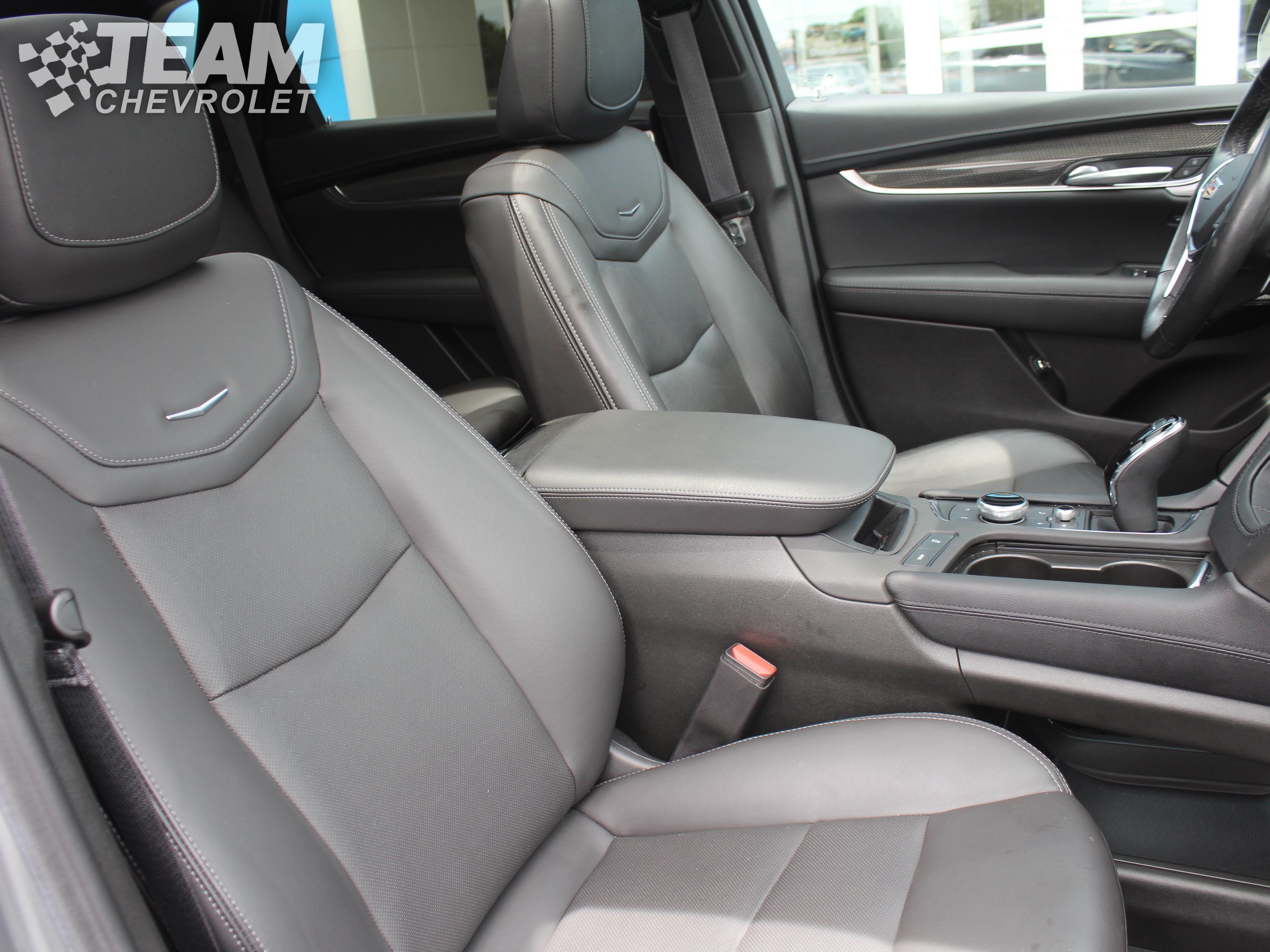 Used 2024 Argent Silver Metallic Cadillac Sport image 29
