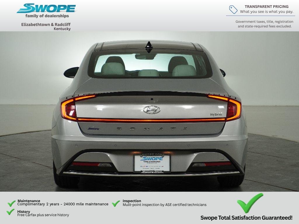 Certified Used 2023 Curated Silver Hyundai Limited image 4