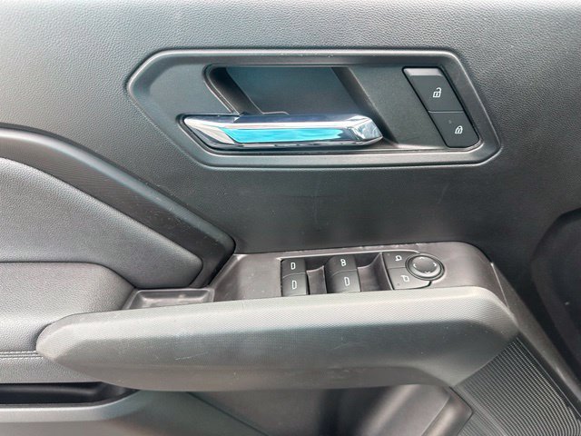 2023 Chevrolet Colorado LT - Photo 17