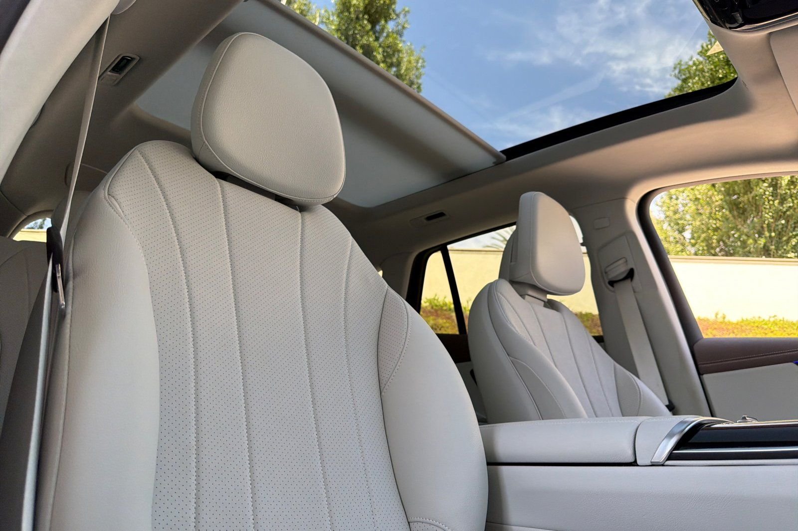 Certified Used 2023 Blue Mercedes-Benz 350+ SUV image 10