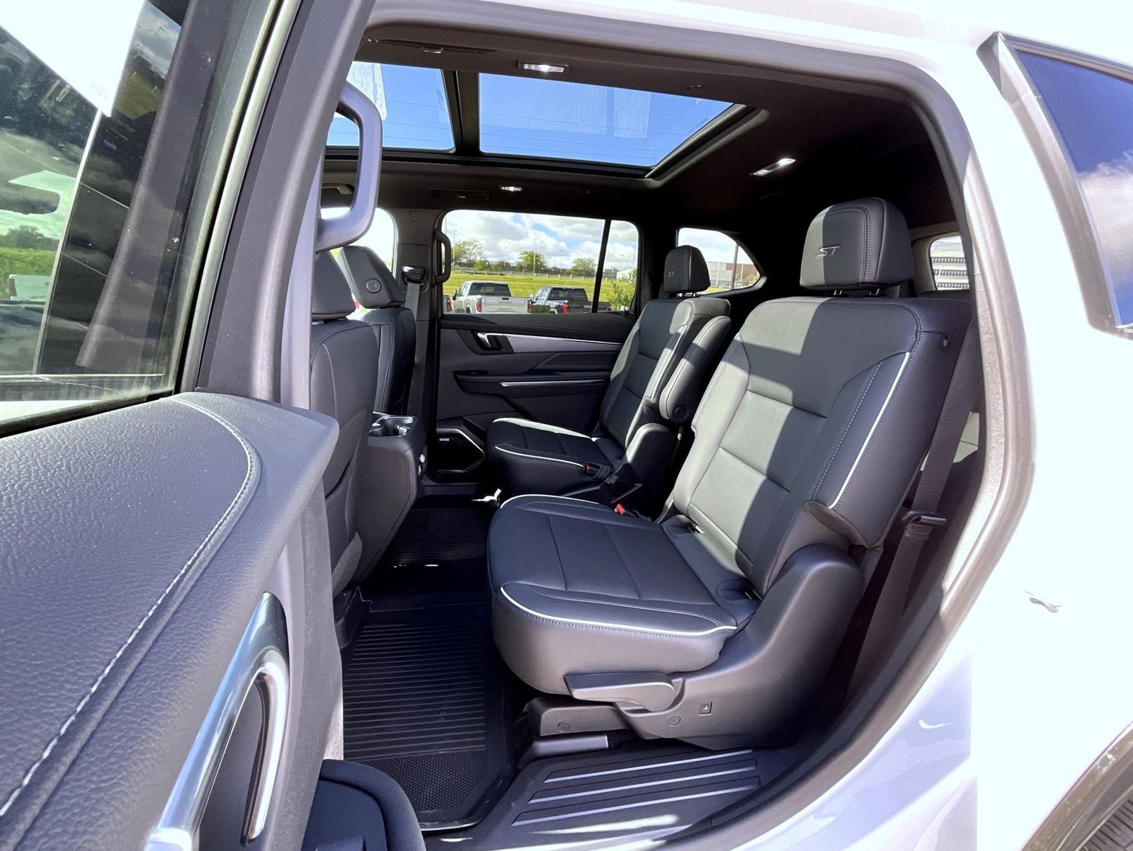 2027 Buick Enclave Sport Touring - Photo 19