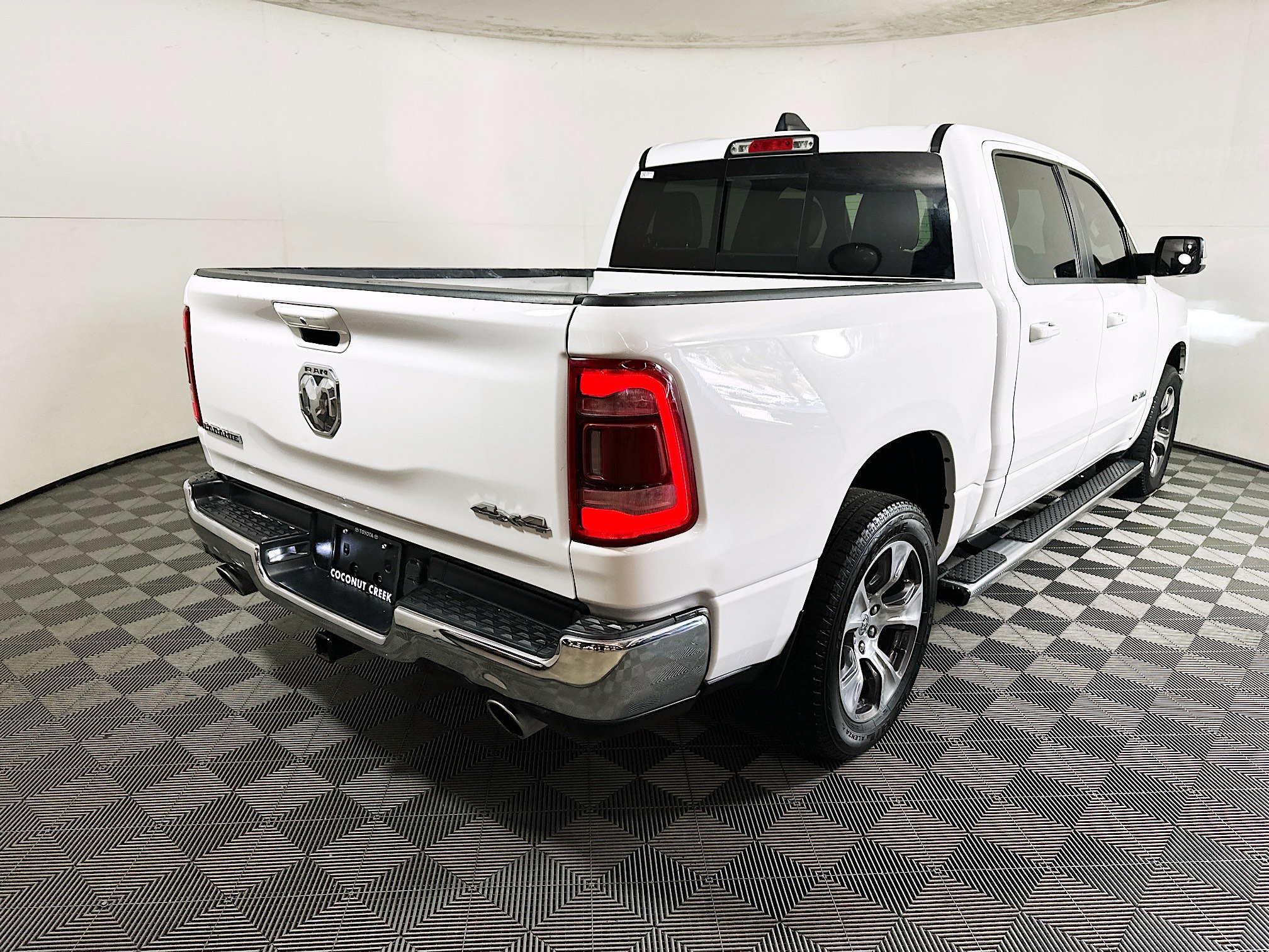 2023 Ram 1500 thumbnail 5