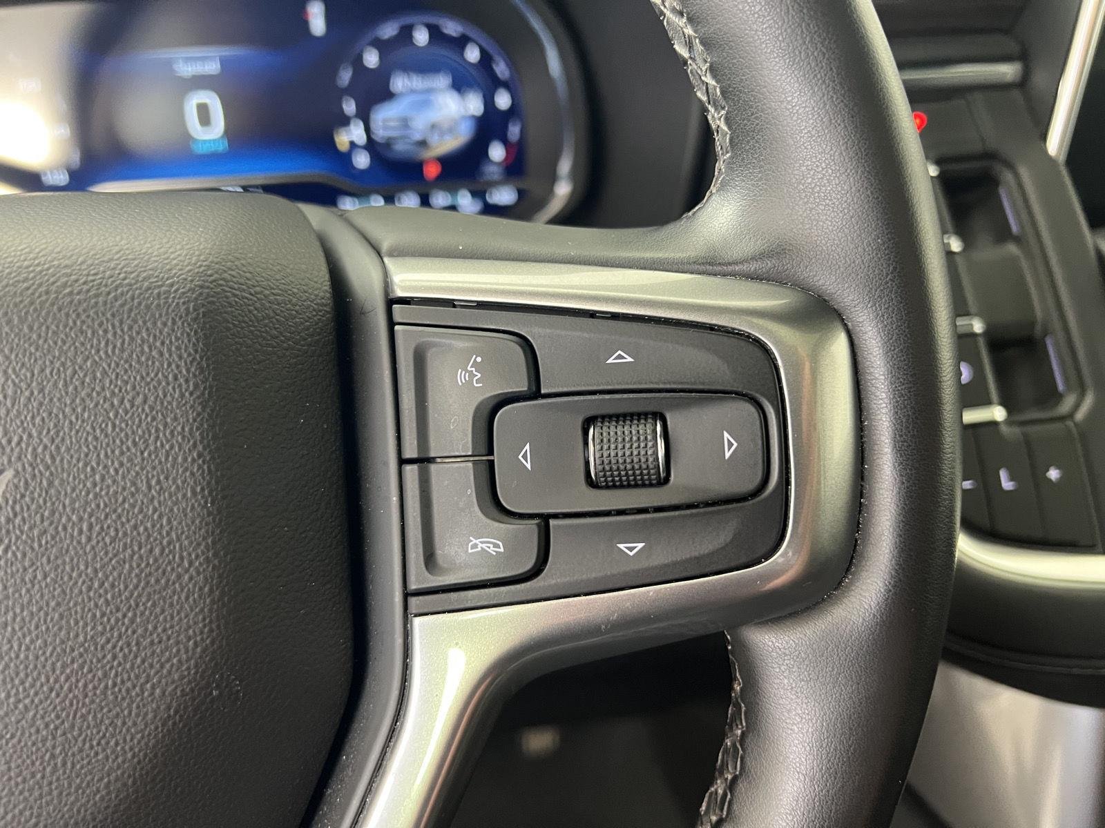 Used 2024 Summit White Chevrolet Z71 image 12
