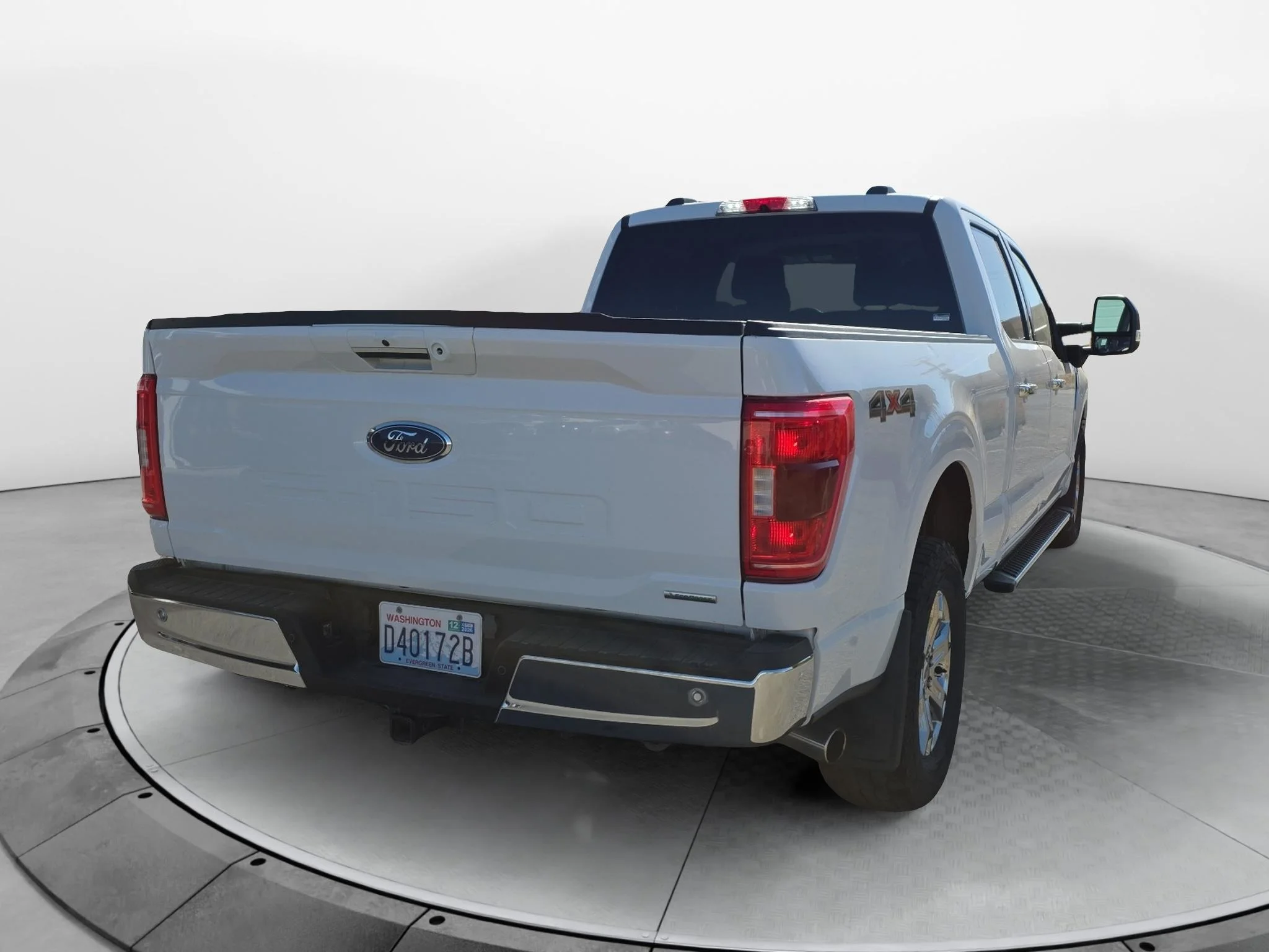Certified Used 2023 Oxford White Ford XLT image 8