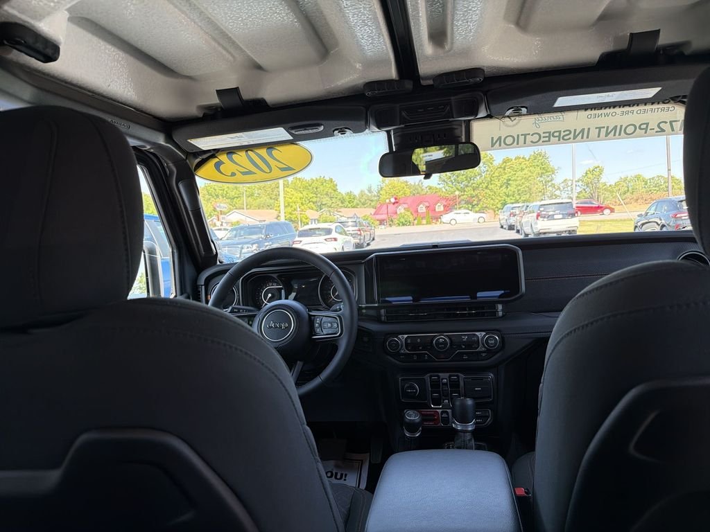 2025 Jeep Gladiator Mojave - Photo 10